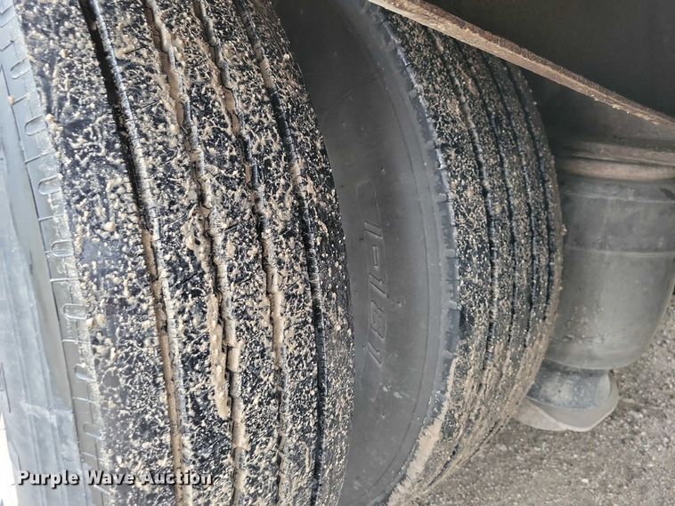 image for item EA2753 2007 Muv-All lowboy equipment trailer