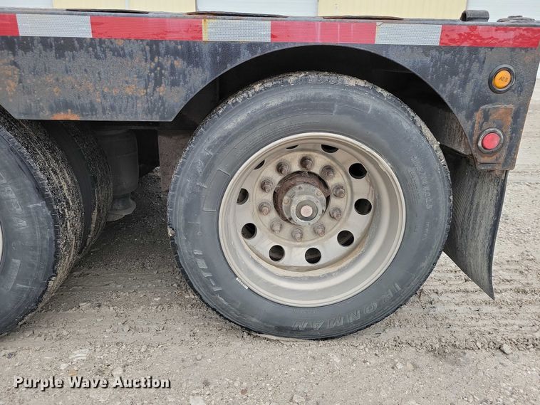 image for item EA2753 2007 Muv-All lowboy equipment trailer