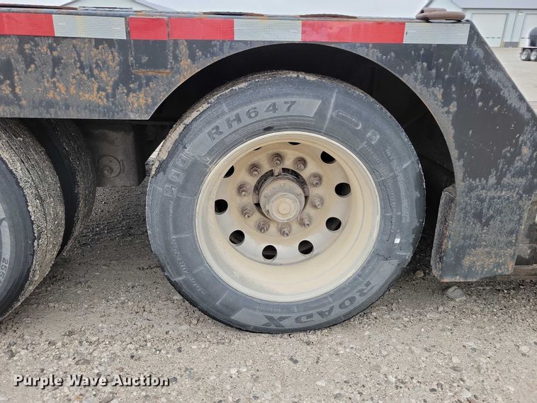 image for item EA2753 2007 Muv-All lowboy equipment trailer