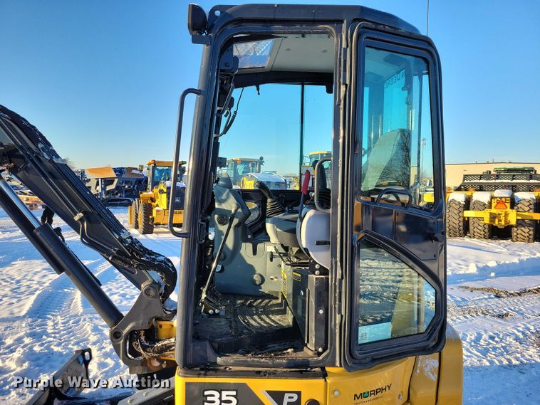 image for item EA2776 2024 John Deere 35P mini excavator