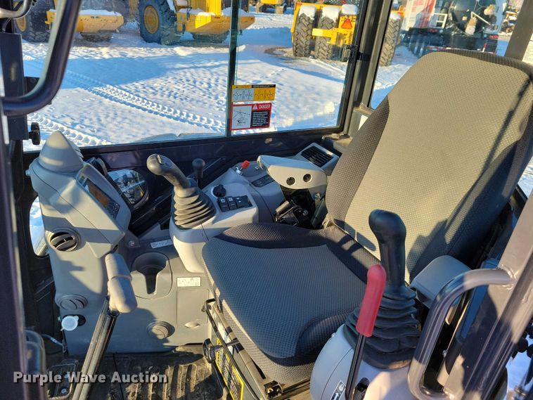 image for item EA2776 2024 John Deere 35P mini excavator