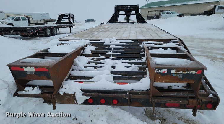 image for item EA2777 2011 PJ FD252  equipment trailer