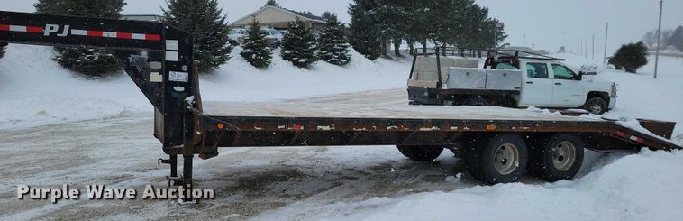 image for item EA2777 2011 PJ FD252  equipment trailer