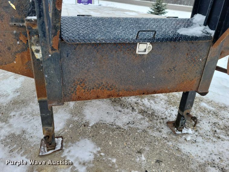 image for item EA2777 2011 PJ FD252  equipment trailer