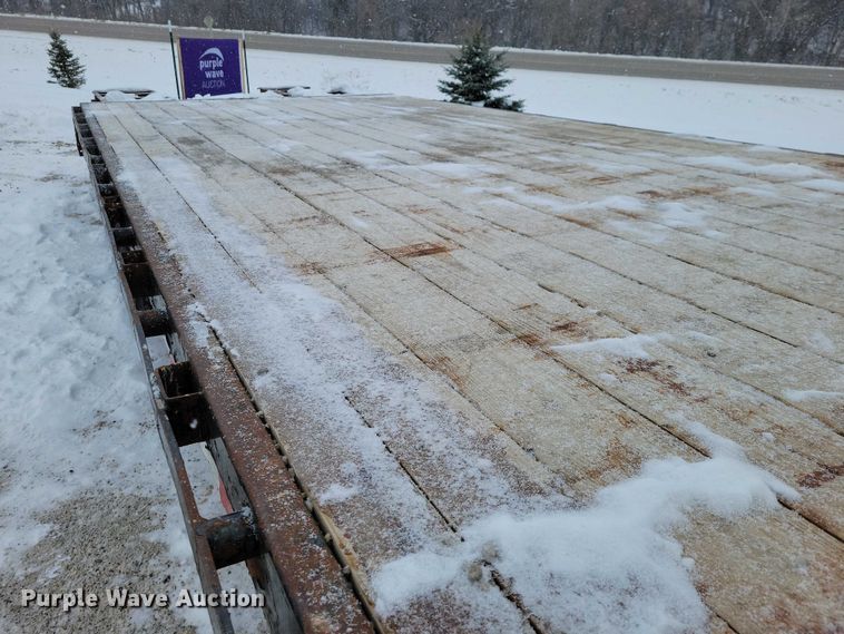 image for item EA2777 2011 PJ FD252  equipment trailer