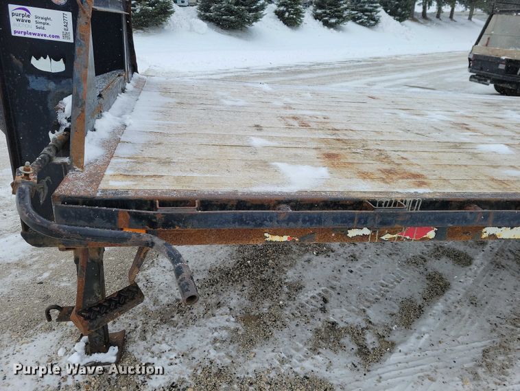 image for item EA2777 2011 PJ FD252  equipment trailer