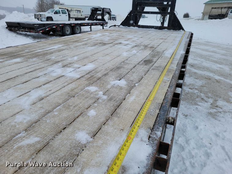 image for item EA2777 2011 PJ FD252  equipment trailer