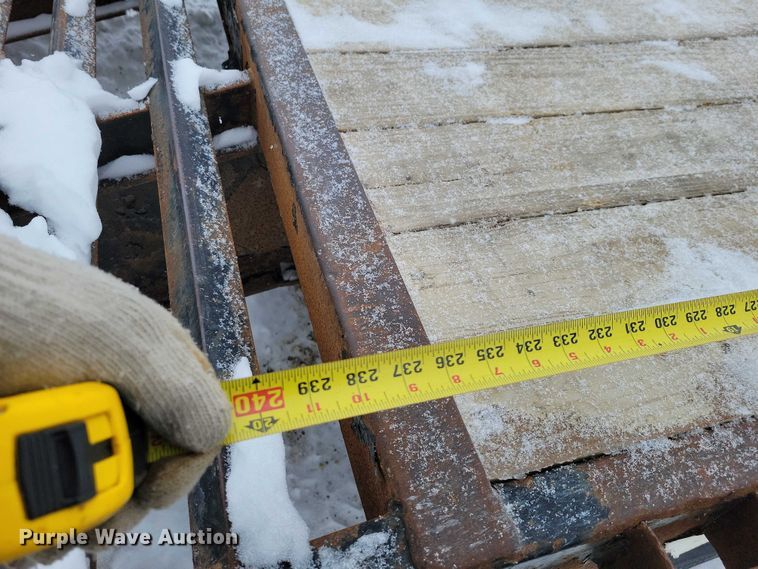 image for item EA2777 2011 PJ FD252  equipment trailer