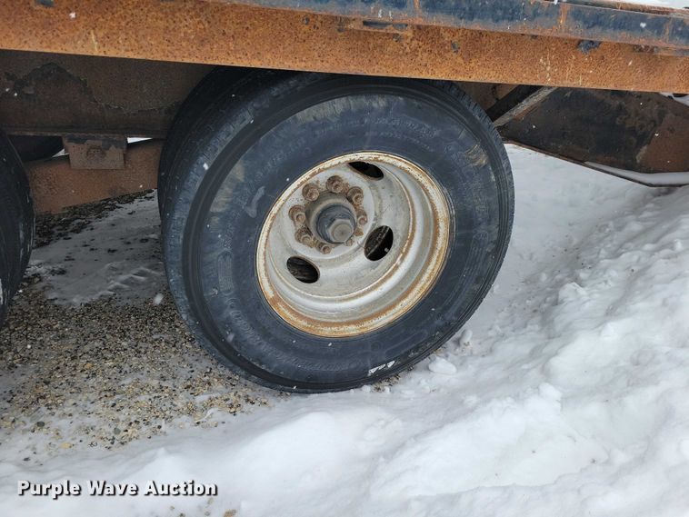 image for item EA2777 2011 PJ FD252  equipment trailer