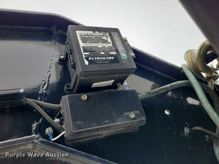 image for item EA2778 2020 PJ LD252 equipment trailer