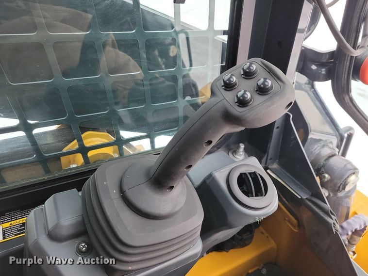 image for item EA2781 2023 John Deere 317G tracked skid steer loader