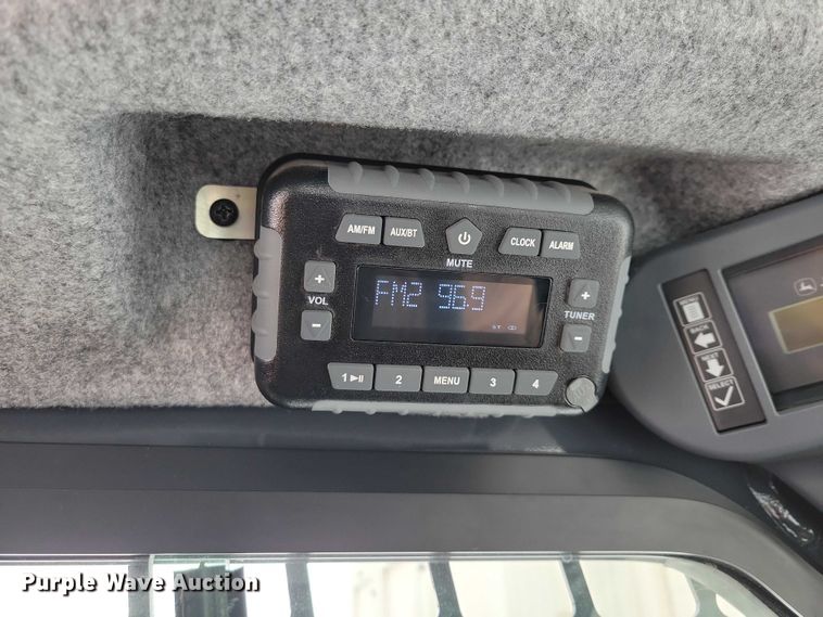 image for item EA2781 2023 John Deere 317G tracked skid steer loader