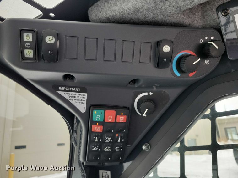 image for item EA2781 2023 John Deere 317G tracked skid steer loader