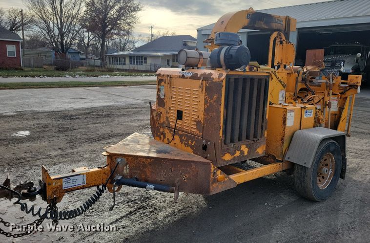 image for item EA2784 2005 Bandit Intimidator 1290H wood chipper