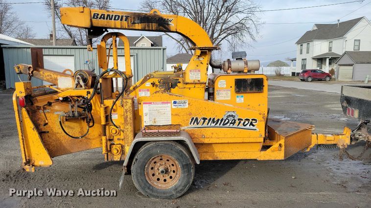 image for item EA2784 2005 Bandit Intimidator 1290H wood chipper