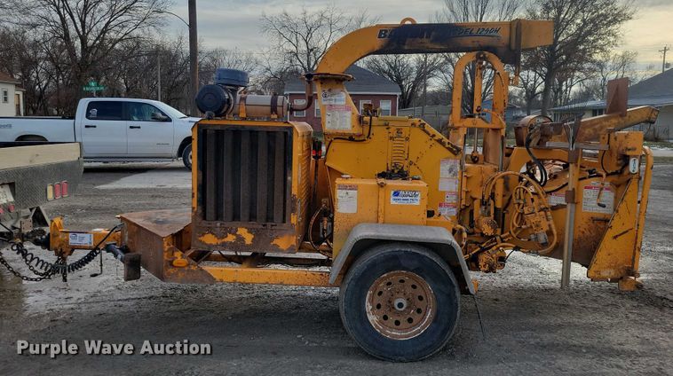 image for item EA2784 2005 Bandit Intimidator 1290H wood chipper