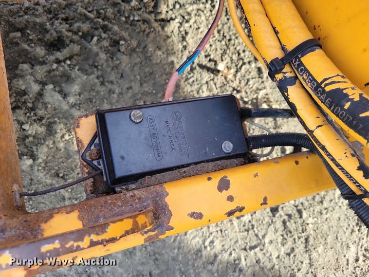 image for item EA2784 2005 Bandit Intimidator 1290H wood chipper