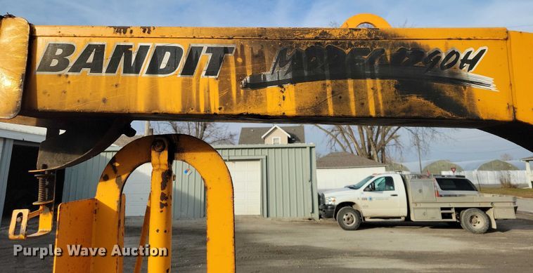 image for item EA2784 2005 Bandit Intimidator 1290H wood chipper