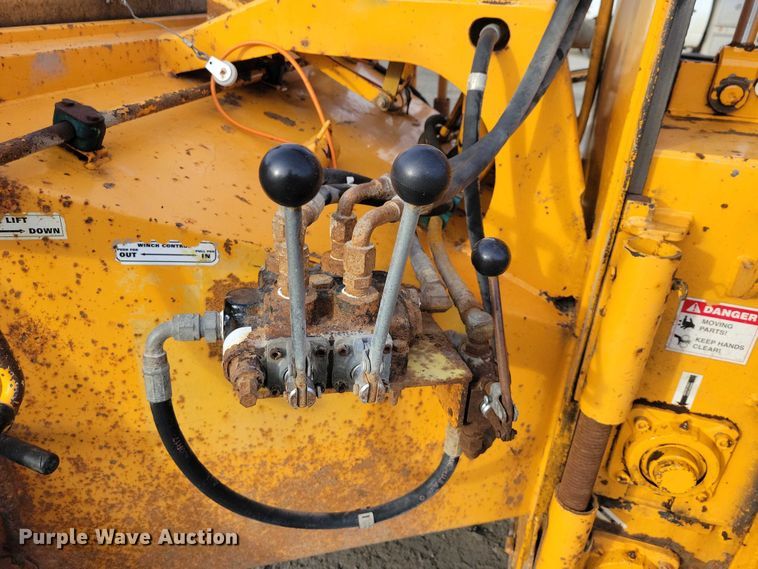 image for item EA2784 2005 Bandit Intimidator 1290H wood chipper