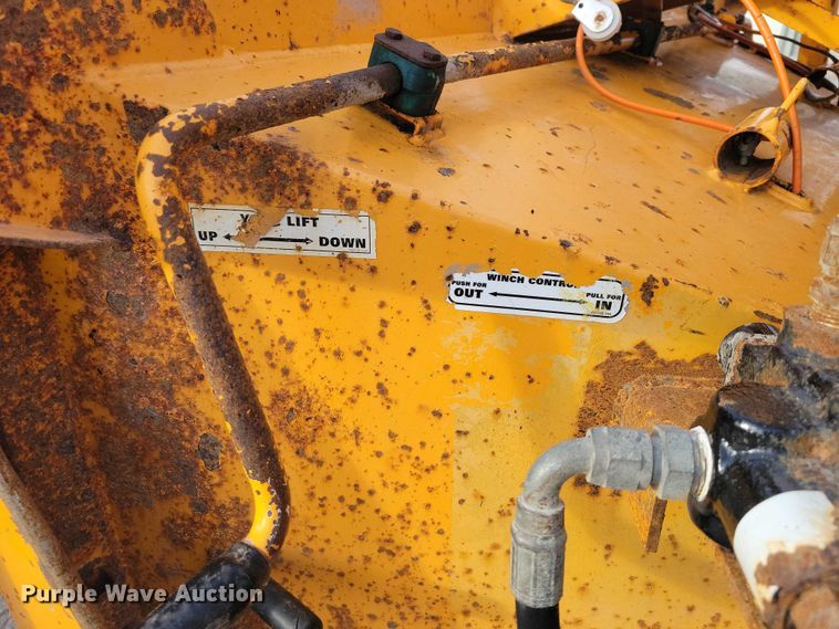 image for item EA2784 2005 Bandit Intimidator 1290H wood chipper