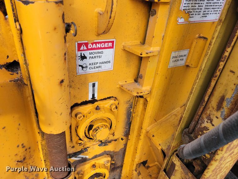 image for item EA2784 2005 Bandit Intimidator 1290H wood chipper