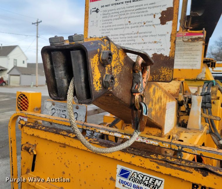 image for item EA2784 2005 Bandit Intimidator 1290H wood chipper