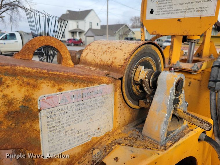 image for item EA2784 2005 Bandit Intimidator 1290H wood chipper