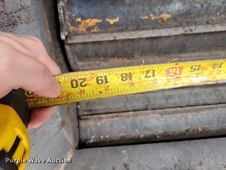 image for item EA2784 2005 Bandit Intimidator 1290H wood chipper