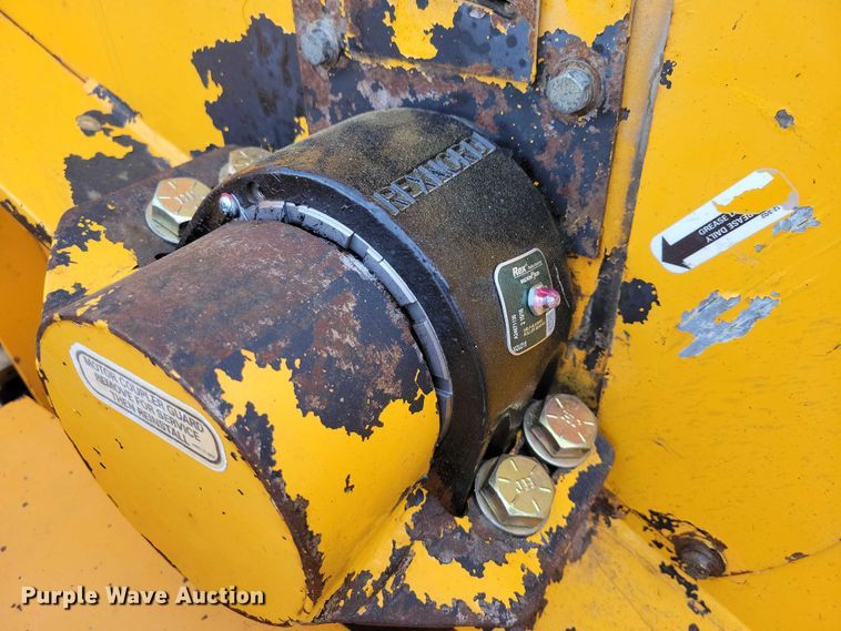 image for item EA2784 2005 Bandit Intimidator 1290H wood chipper