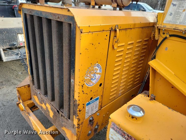 image for item EA2784 2005 Bandit Intimidator 1290H wood chipper