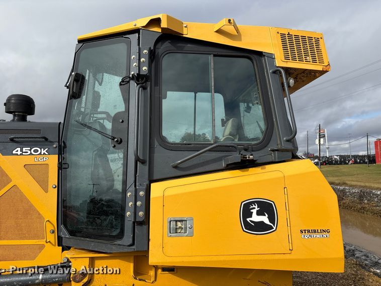 image for item EA7120 2019 John Deere 450K LGP dozer