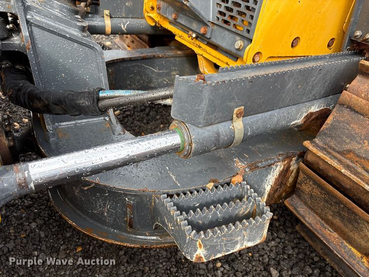 image for item EA7120 2019 John Deere 450K LGP dozer