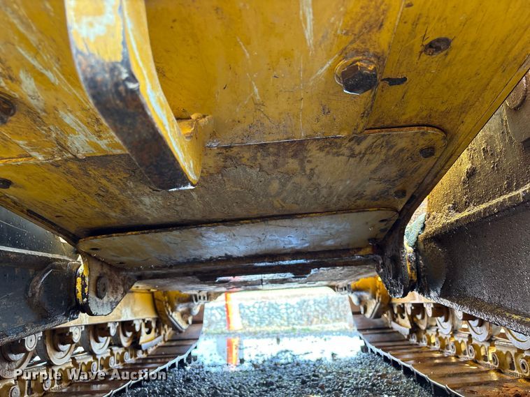 image for item EA7120 2019 John Deere 450K LGP dozer