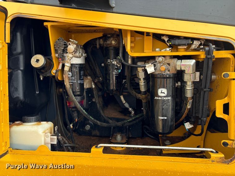 image for item EA7120 2019 John Deere 450K LGP dozer