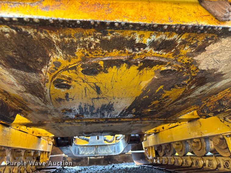 image for item EA7120 2019 John Deere 450K LGP dozer