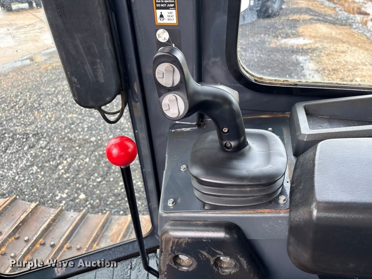 image for item EA7120 2019 John Deere 450K LGP dozer