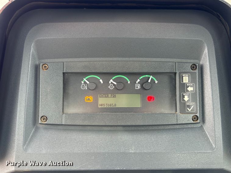 image for item EA7120 2019 John Deere 450K LGP dozer