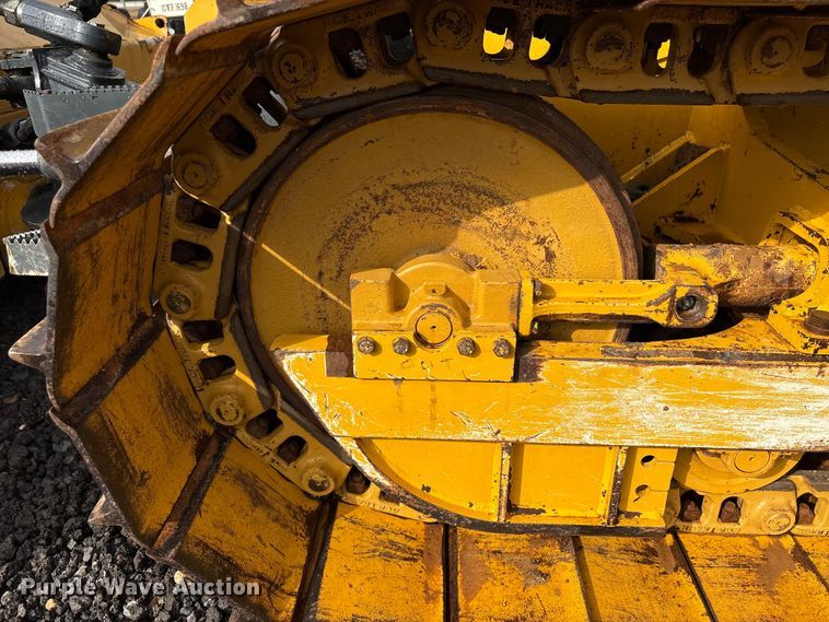 image for item EA7120 2019 John Deere 450K LGP dozer