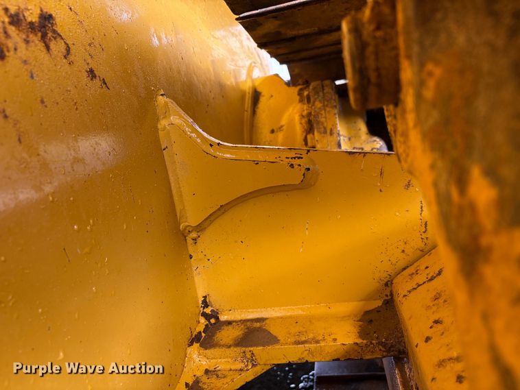 image for item EA7120 2019 John Deere 450K LGP dozer