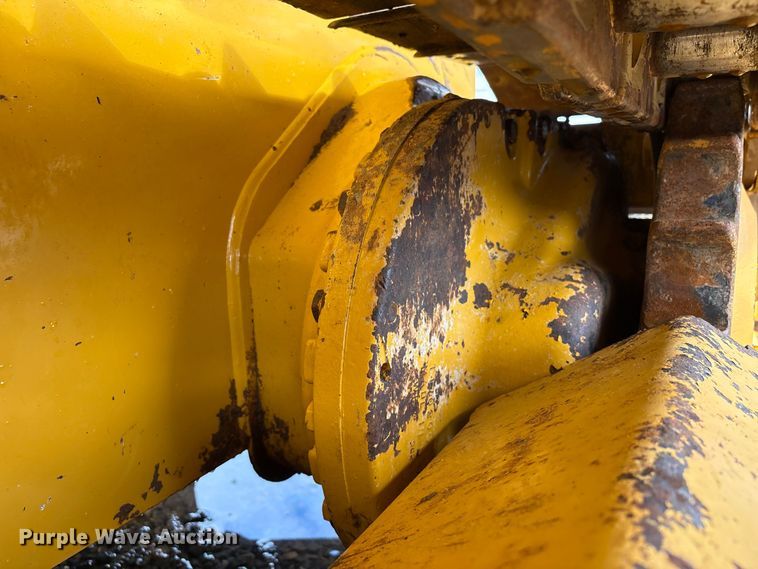 image for item EA7120 2019 John Deere 450K LGP dozer