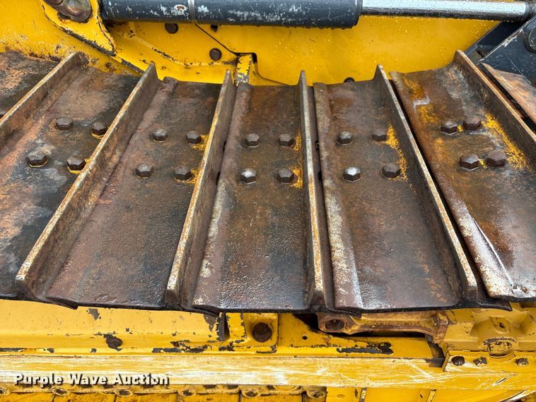 image for item EA7120 2019 John Deere 450K LGP dozer