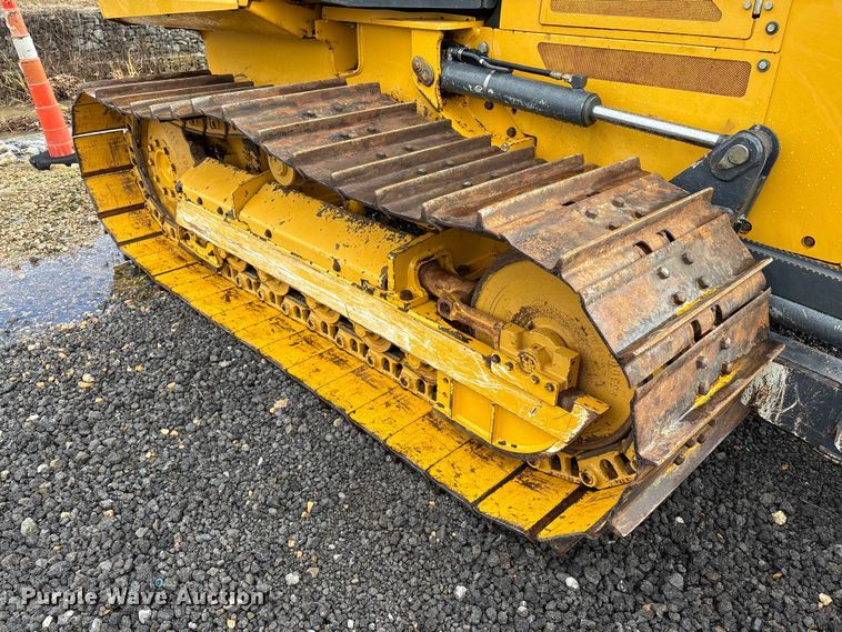 image for item EA7120 2019 John Deere 450K LGP dozer