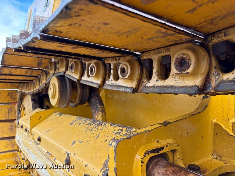 image for item EA7120 2019 John Deere 450K LGP dozer