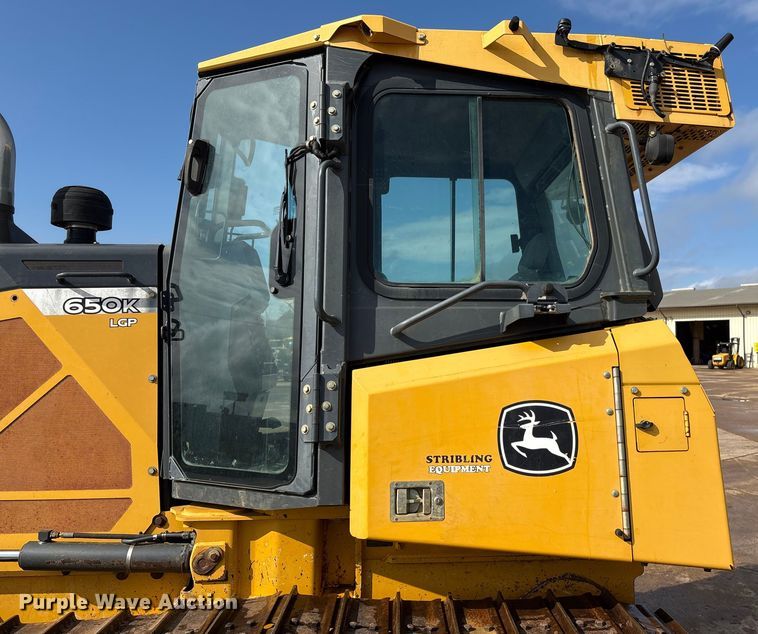 image for item EA7121 2015 John Deere 650K LGP dozer