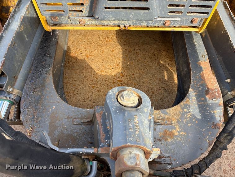 image for item EA7121 2015 John Deere 650K LGP dozer