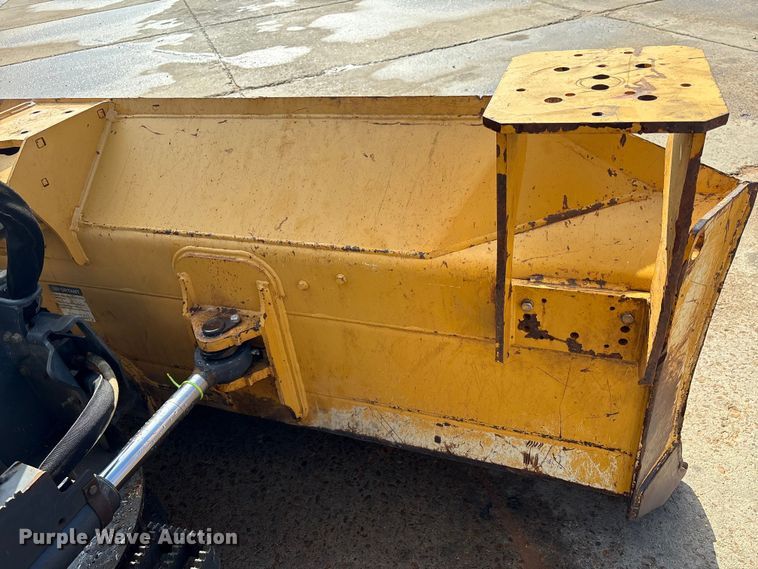 image for item EA7121 2015 John Deere 650K LGP dozer