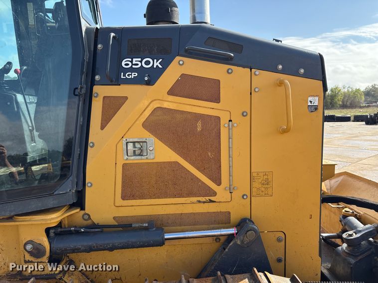 image for item EA7121 2015 John Deere 650K LGP dozer