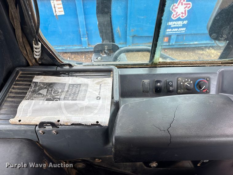 image for item EA7121 2015 John Deere 650K LGP dozer