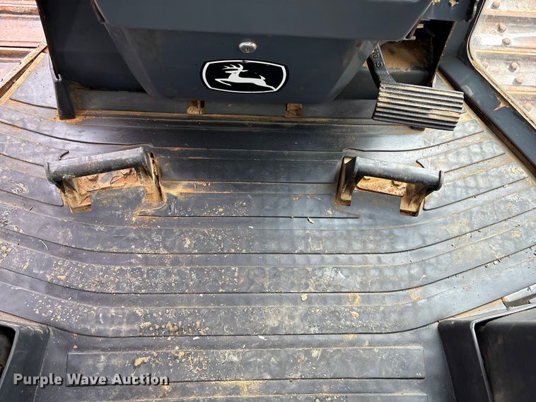 image for item EA7121 2015 John Deere 650K LGP dozer