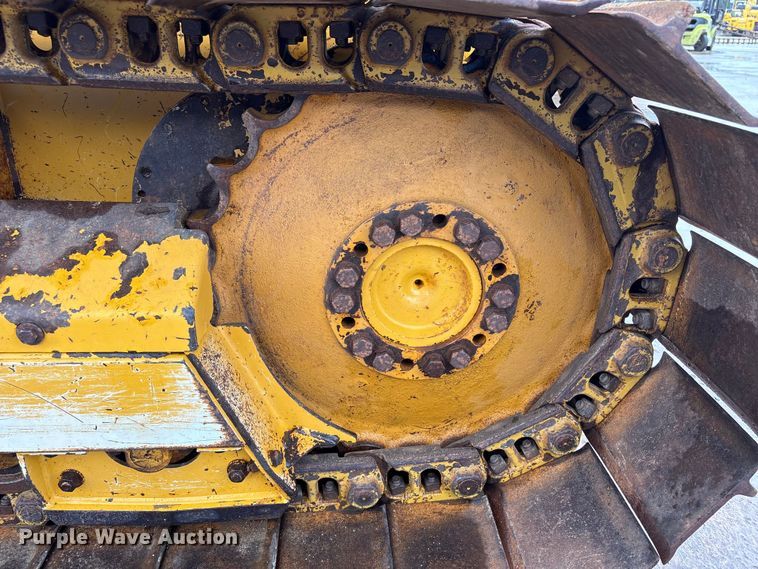 image for item EA7121 2015 John Deere 650K LGP dozer